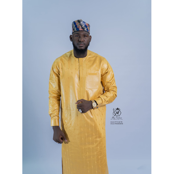 Boubou traditionnel élégant – Luxe & distinction
