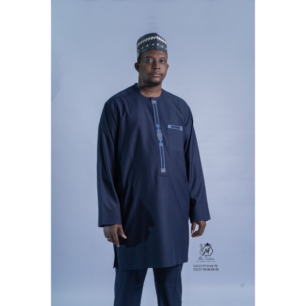 Tissu traditionnel homme bleu nuit – Sobriété et élégance intemporelle