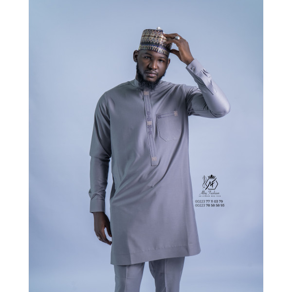 Ensemble traditionnel homme gris élégant – Sobriété et distinction